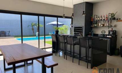 Casa para Venda em Campo Mourão, Jardim Francisco Ferreira Albuquerque, 3 dormitórios, 1 suíte, 3 banheiros, 4 vagas
