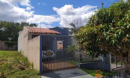 Casa para Venda em Campo Mourão, Jardim Francisco Ferreira Albuquerque, 3 dormitórios, 1 suíte, 2 banheiros, 2 vagas