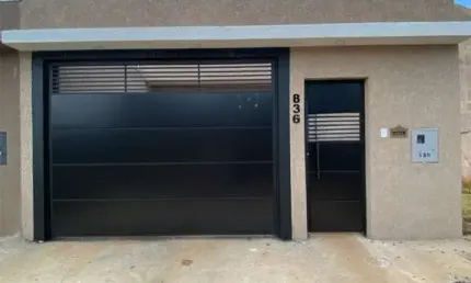 Casa para Venda em Campo Mourão, Jardim Francisco Ferreira Albuquerque, 3 dormitórios, 1 suíte, 2 banheiros, 2 vagas