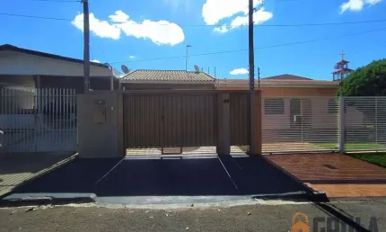 Casa para venda em campo mourão, jardim orly, 3 dormitórios, 1 suíte, 1 banheiro, 2 vagas