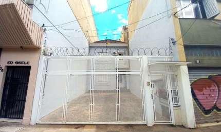 Casa em condomínio fechado com 5 quartos para alugar na Rua Washington Luiz, 342, Centro Histórico, Porto Alegre por R$ 15.000