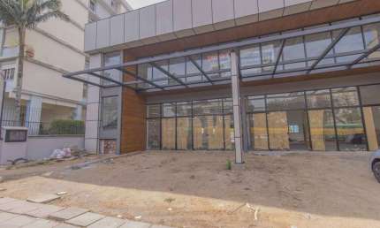 Ponto comercial para alugar na Avenida Protásio Alves, 3237, Petrópolis, Porto Alegre por R$ 40.000