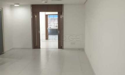 Sala comercial para alugar na Rua Sete de Setembro, 1096, Centro Histórico, Porto Alegre por R$ 2.100