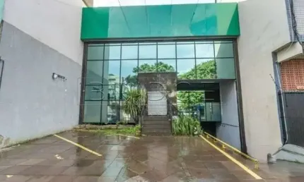 Prédio para alugar na Avenida Cristóvão Colombo, 2450, Floresta, Porto Alegre por R$ 45.000