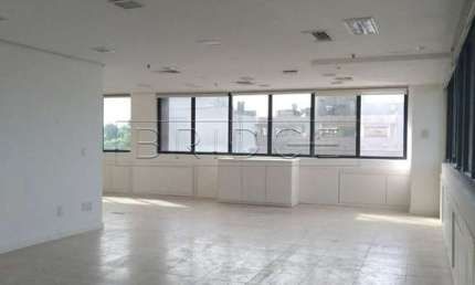 Sala comercial com 1 sala para alugar na Avenida Carlos Gomes, 403, Auxiliadora, Porto Alegre por R$ 1.700