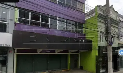 Ponto comercial para alugar na Avenida Cristóvão Colombo, 1349, Floresta, Porto Alegre por R$ 10.000