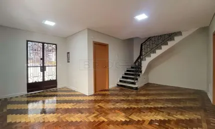 Casa comercial com 9 salas para alugar na Avenida Protásio Alves, 3312, Petrópolis, Porto Alegre por R$ 7.500