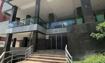 Ponto comercial com 1 sala para alugar na Rua Doutor Florêncio Ygartua, 270, Rio Branco, Porto Alegre por R$ 1.700
