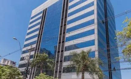 Sala comercial para alugar na Avenida Carlos Gomes, 141, Auxiliadora, Porto Alegre por R$ 1.850