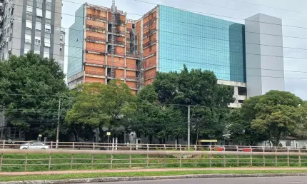 Sala comercial para alugar na Avenida Ipiranga, 1801, Azenha, Porto Alegre