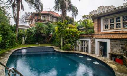 Casa em condomínio fechado com 6 quartos para alugar na Avenida Luiz Manoel Gonzaga, 506, Três Figueiras, Porto Alegre por R$ 29.000