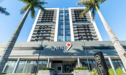 Ponto comercial com 1 sala para alugar na Avenida Ipiranga, 8500, Jardim Botânico, Porto Alegre por R$ 8.000