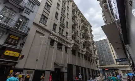 Prédio para alugar na Rua Uruguai, 330, Centro Histórico, Porto Alegre por R$ 40.000