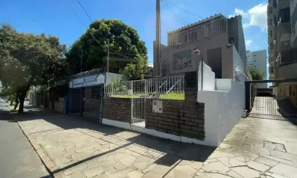 Casa comercial com 6 salas para alugar na Rua Santana, 1564, Santana, Porto Alegre por R$ 4.500