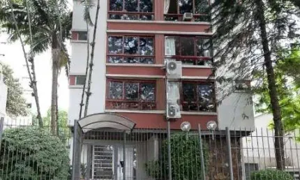 Apartamento com 3 quartos para alugar na Avenida Nova York, 211, Auxiliadora, Porto Alegre por R$ 2.900