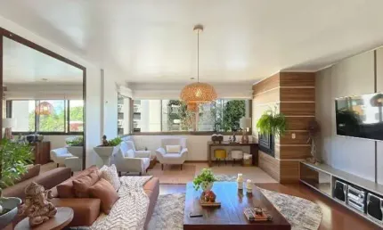 Apartamento com 3 quartos para alugar na Avenida Diário de Notícias, 1625, Cristal, Porto Alegre por R$ 6.000