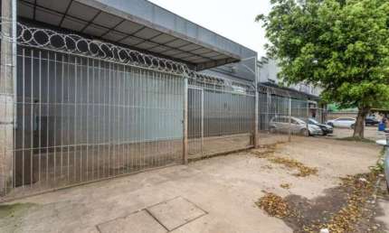 Barracão / Galpão / Depósito para alugar na Rua Almirante Barroso, 102, Floresta, Porto Alegre por R$ 4.700
