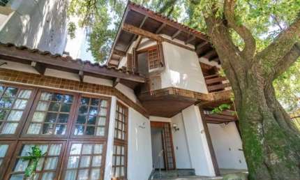 Casa comercial com 4 salas para alugar na Rua Tito Lívio Zambecari, 479, Mont Serrat, Porto Alegre por R$ 5.500