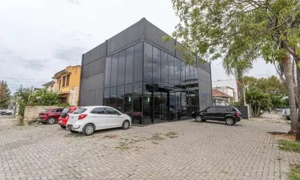 Ponto comercial com 2 salas para alugar na Rua Buarque de Macedo, 361, São Geraldo, Porto Alegre por R$ 15.000