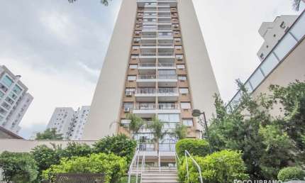 Apartamento com 2 quartos para alugar na Beco Andaraí, 566, Passo da Areia, Porto Alegre por R$ 4.500