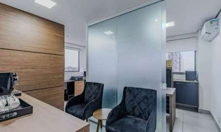 Sala comercial para alugar na Avenida Assis Brasil, 3982, Jardim Lindóia, Porto Alegre por R$ 2.500