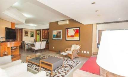 Apartamento com 3 quartos para alugar na Rua Carvalho Monteiro, 247, Petrópolis, Porto Alegre por R$ 8.000