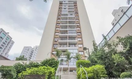Apartamento com 2 quartos para alugar na Beco Andaraí, 566, Passo da Areia, Porto Alegre por R$ 3.800