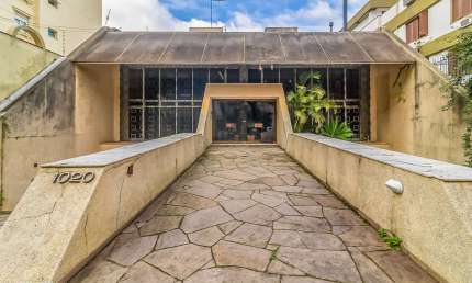 Casa em condomínio fechado com 4 quartos para alugar na Rua Pedro Chaves Barcelos, 1020, Bela Vista, Porto Alegre por R$ 10.000
