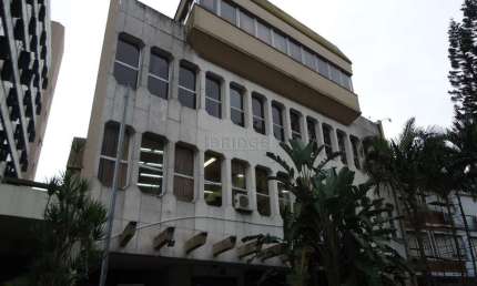 Sala comercial com 2 salas para alugar na Rua Vinte e Quatro de Outubro, 850, Moinhos de Vento, Porto Alegre por R$ 1.200