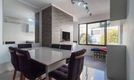 Apartamento com 2 quartos para alugar na Rua Carazinho, 593, Petrópolis, Porto Alegre por R$ 7.000