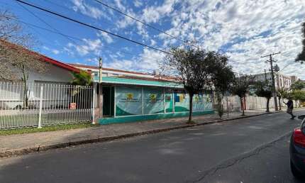 Casa comercial com 11 salas para alugar na Rua Costa Rica, 228, Jardim Lindóia, Porto Alegre por R$ 6.000