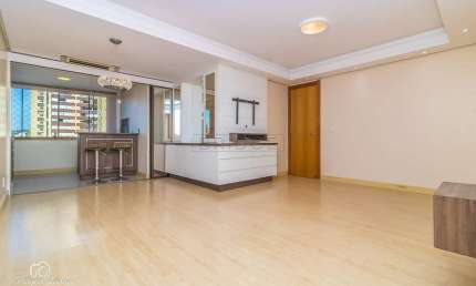 Apartamento com 3 quartos para alugar na Rua Comendador Rodolfo Gomes, 631, Menino Deus, Porto Alegre por R$ 6.500