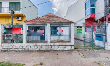 Casa comercial com 3 salas para alugar na Avenida Carneiro da Fontoura, 786, Jardim São Pedro, Porto Alegre por R$ 4.500