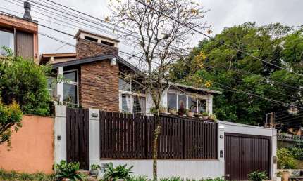Casa em condomínio fechado com 4 quartos para alugar na Rua Alcides Gonzaga, 110, Boa Vista, Porto Alegre por R$ 40.000