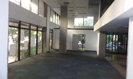 Ponto comercial para alugar na Praça Doutor Maurício Cardoso, 176, Moinhos de Vento, Porto Alegre por R$ 30.000