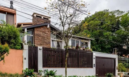 Casa em condomínio fechado com 4 quartos para alugar na Rua Alcides Gonzaga, 110, Boa Vista, Porto Alegre por R$ 40.000