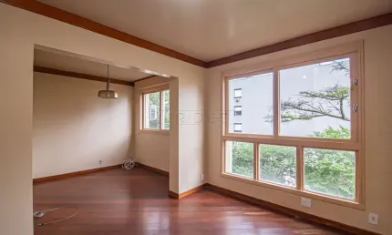 Apartamento com 3 quartos para alugar na Avenida Coronel Lucas de Oliveira, 1487, Bela Vista, Porto Alegre por R$ 3.300