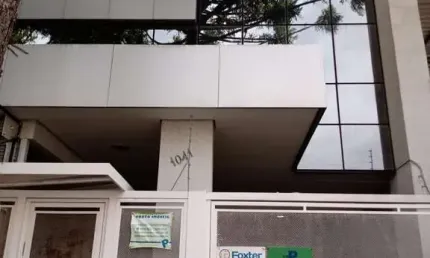 Sala comercial para alugar na Rua Barão do Amazonas, 1041, Petrópolis, Porto Alegre por R$ 1.800