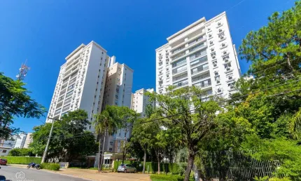 Apartamento com 2 quartos para alugar na Rua Jari, 359, Passo da Areia, Porto Alegre por R$ 3.900