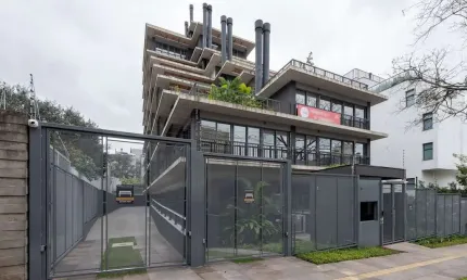 Apartamento com 2 quartos para alugar na rua jaime telles, 136, petrópolis, porto alegre por r$ 8.000