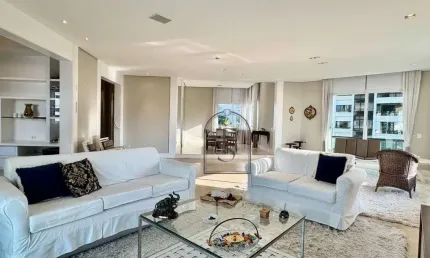 Excelente oportunidade VENDA apto em Moema – 257m², 2 suítes, amplo, iluminado e com grande potencial!