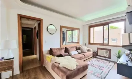 Apartamento para venda possui 88 metros quadrados com 2 quartos em Petrópolis - Porto Alegre - RS