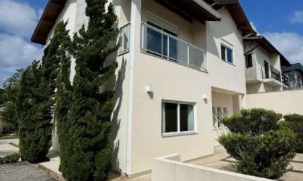 Casa de Alto Padrão em Condomínio Fechado – Ribeirão Pires Exclusividade, Conforto e Sofisticação!