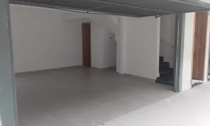 Sobrados novos  com 3 dormitórios sendo 1 suíte, 2 garagens fechada paralelas e quintal