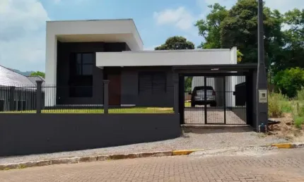 Residência térrea pra venda em Picada Café, Serra Gaúcha.