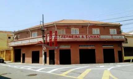 Oportunidade de investimento! casa e salões comerciais no bairro vila isolina mazzei.