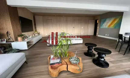 Excelente apartamento no bairro Santo Amaro - 213m² - 3 dorms - 3 suítes - 4 vagas