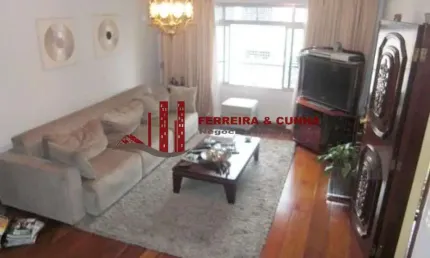 Maravilhoso sobrado à venda no bairro Chora Menino!