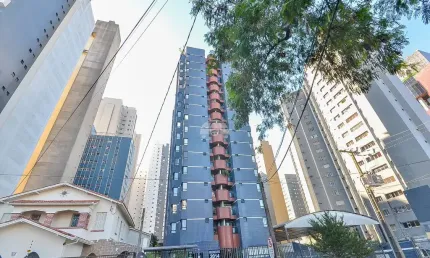 Vendo apartamento 3 dormitórios com suíte, localizado nas proximidades do bairro batel