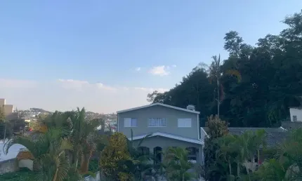 Casa para Venda em Arujá, Nossa Senhora do Carmo, 3 dormitórios, 1 suíte, 3 banheiros, 4 vagas
